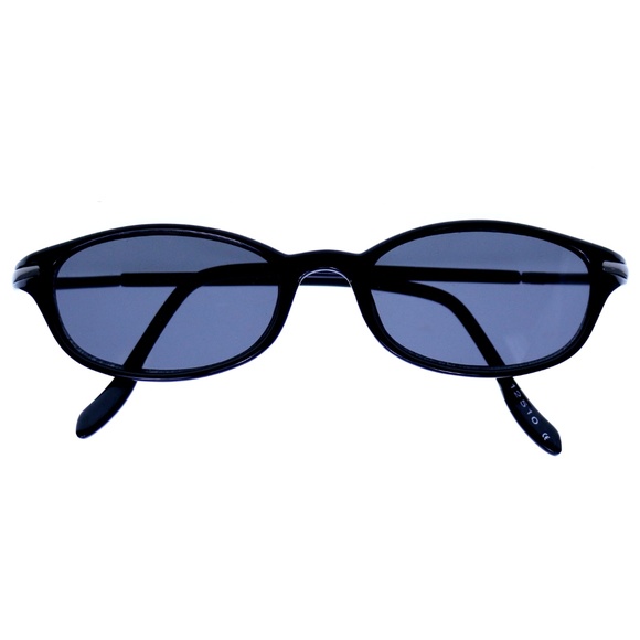 Liz Claiborne  Black Designer Cateye-Sunglasses - Picture 6 of 7